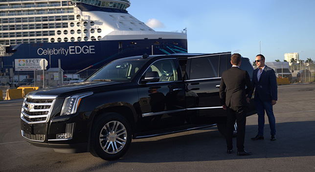 A Limo Service Experience in Miami: Professional Chauffeured Transportation for a Seamless Travel